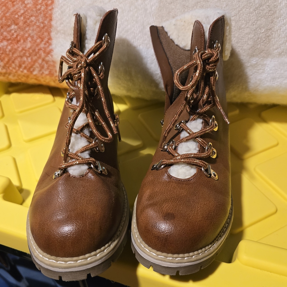 Girls Brown Ankle Boots with Lined Trim. - Picture 2 of 6